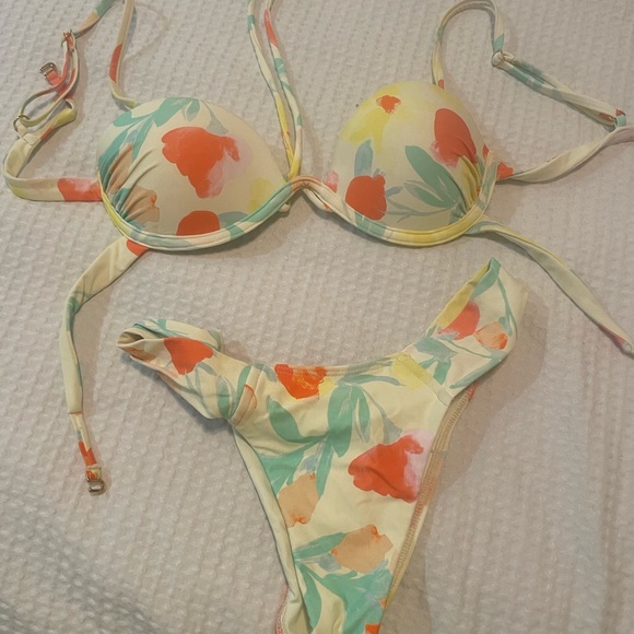 Montce Other - Montce Helena Floral Bikini